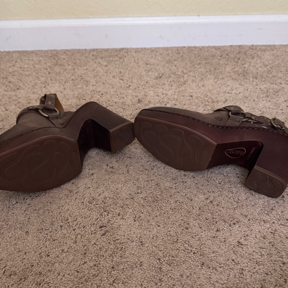 NWOT Born Dark Brown Leather Mules Size 10M - Picture 5 of 5